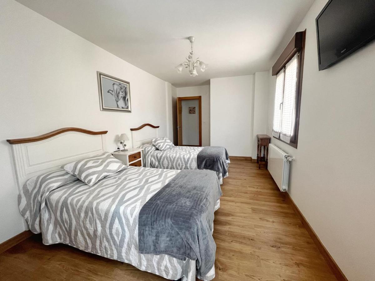 Apartamento Valbuena Потес Экстерьер фото